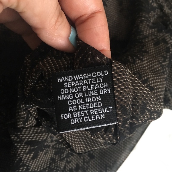 W.G.B. by Walter Baker Blouse - Picture 5 of 7